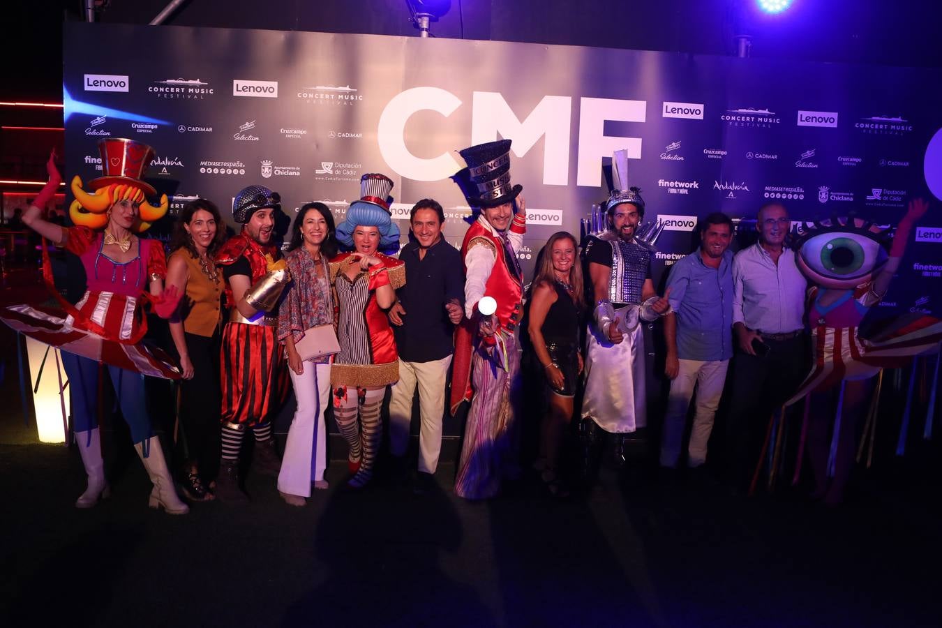 Búscate en el concierto de Save the Queen en Chiclana