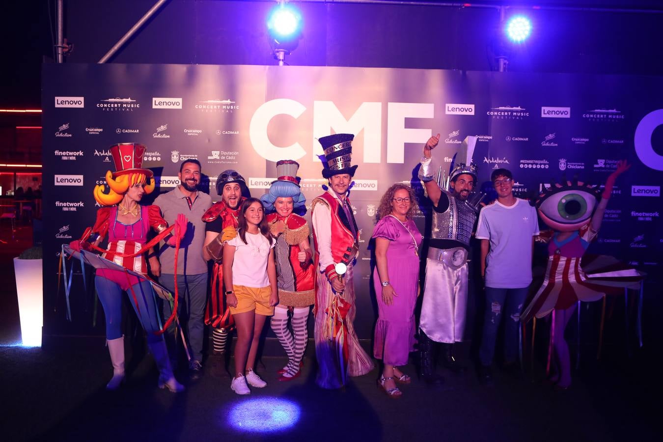 Búscate en el concierto de Save the Queen en Chiclana