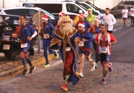 Estos son los cortes de tráfico y cambios en el transporte urbano con motivo de la celebración de la VII San Silvestre esta tarde en Cádiz