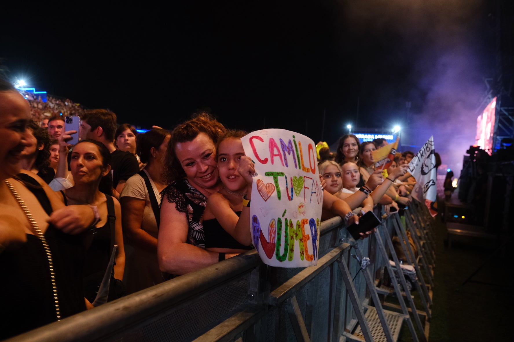 En imágenes: La tribu de Camilo inunda de amor el Concert Music Festival