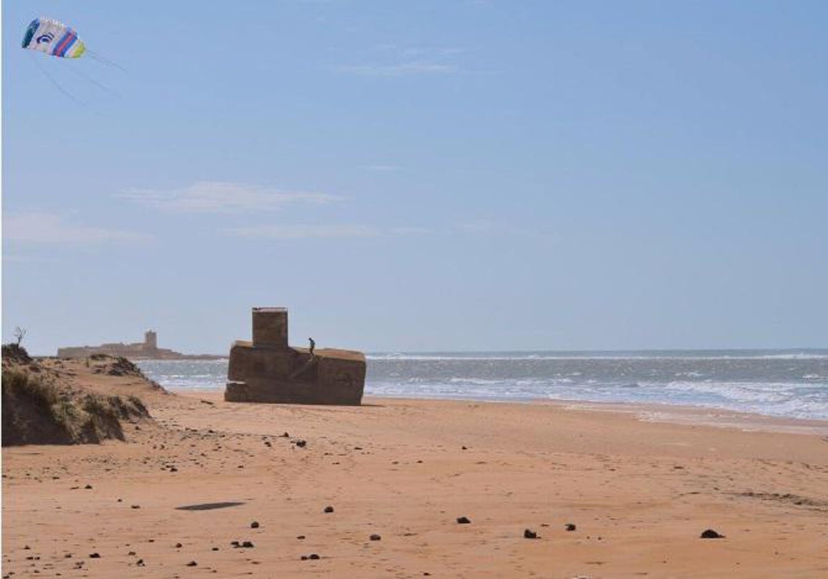 La periodista Sandra Golpe desvela cuál es su playa favorita de Cádiz en su último informativo