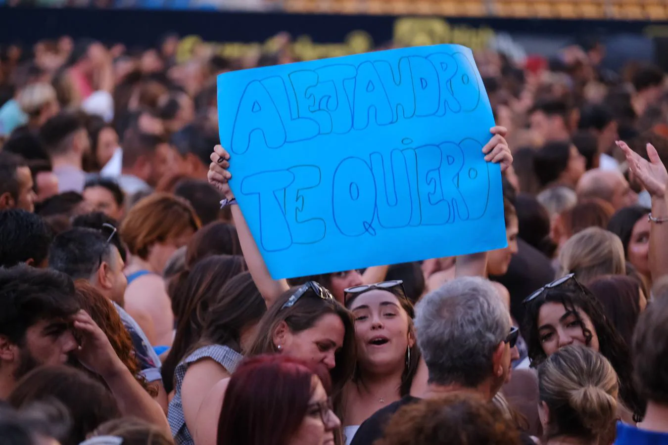 Concierto de Alejandro Sanz en Cádiz: Búscate en las gradas del estadio Carranza