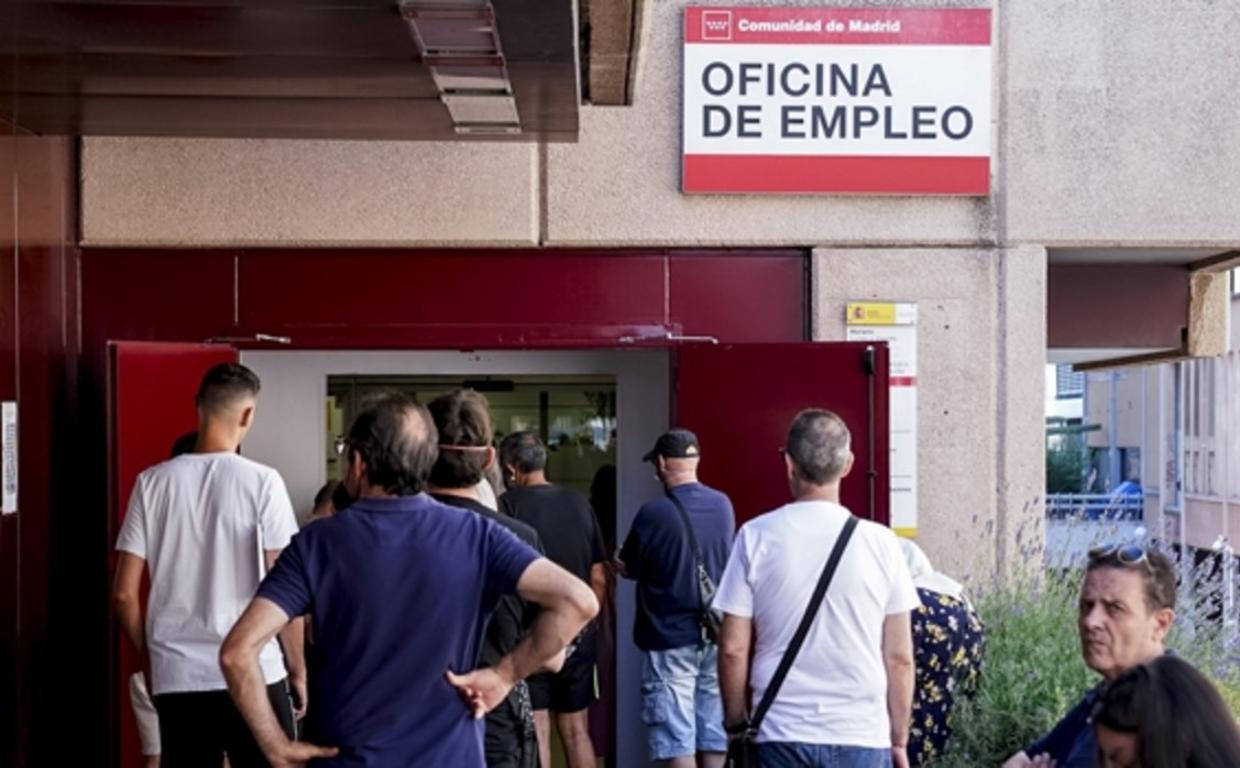 Destinan 16 millones para contratar a más de 1.800 jóvenes gaditanos