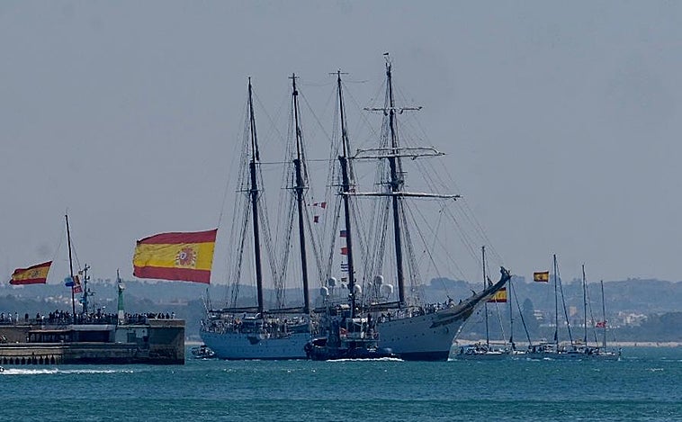 Emotivo regreso del Juan Sebastián Elcano