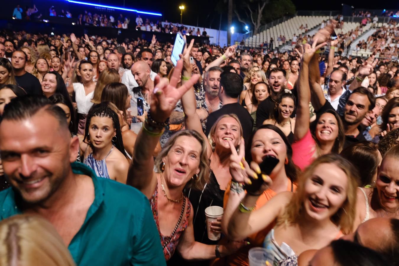 El huracán Maluma arrasa en el Concert Music de Chiclana