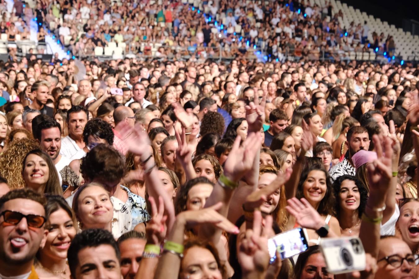 El huracán Maluma arrasa en el Concert Music de Chiclana
