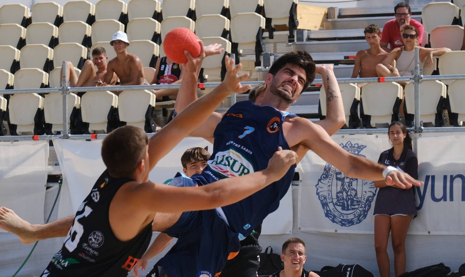 Cádiz acoge el Campeonato de Andalucía de Balonmano Playa