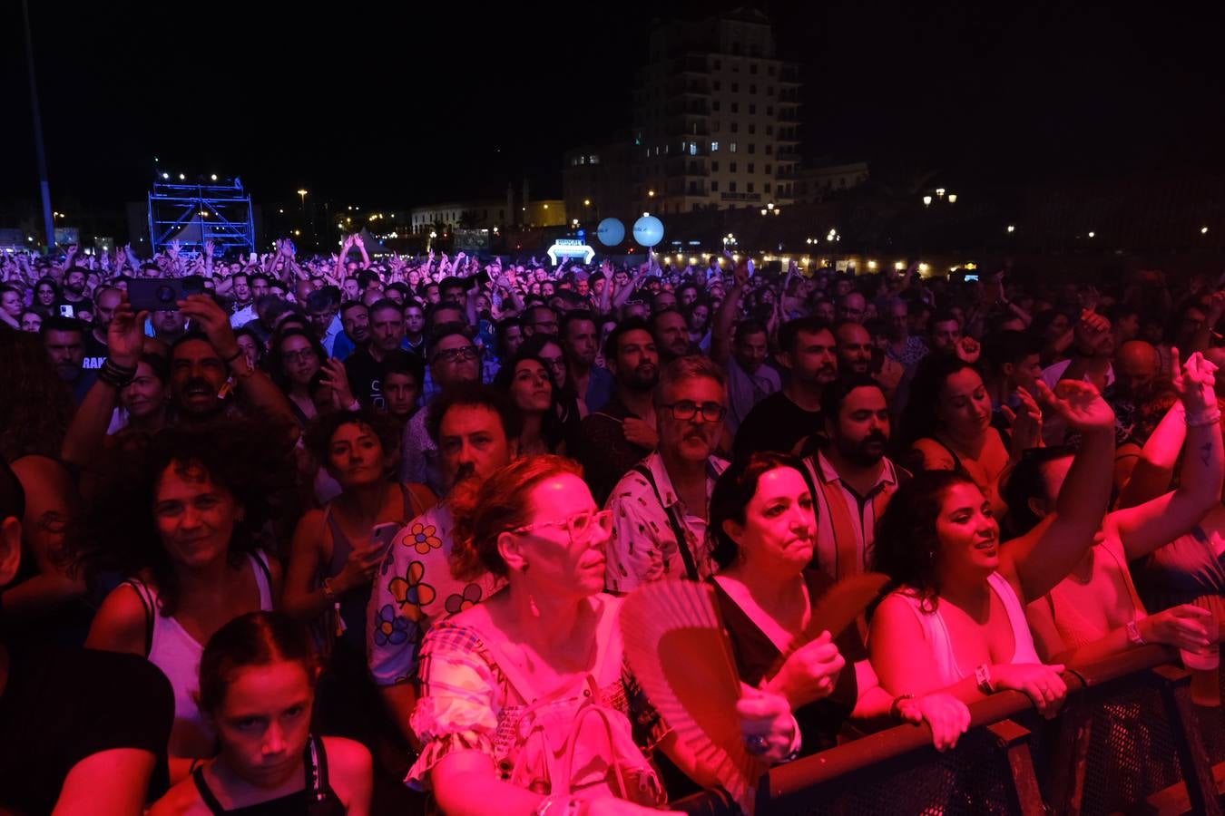 Casi 30.000 personas disfrutan del regreso del Festival No Sin Música de Cádiz