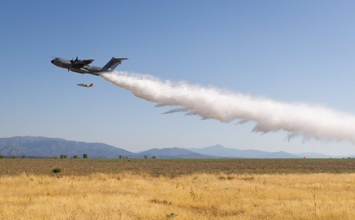 Imagen del ensayo del A400M con el kit anti-incendios