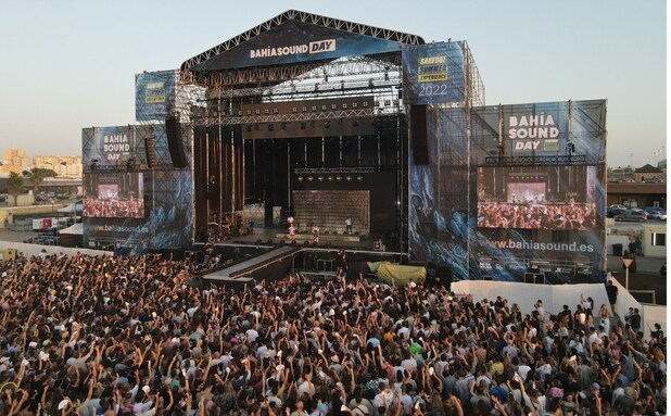 Diez horas de música en el festival de la Bahía de Cádiz
