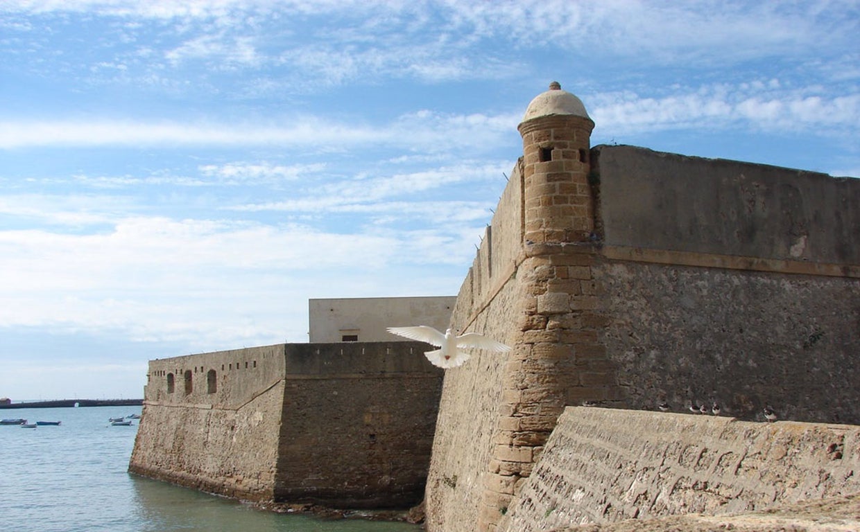 Los &#039;Cortos a la Fresquita&#039; del Festival Alcances vuelven al Castillo de Santa Catalina de Cádiz