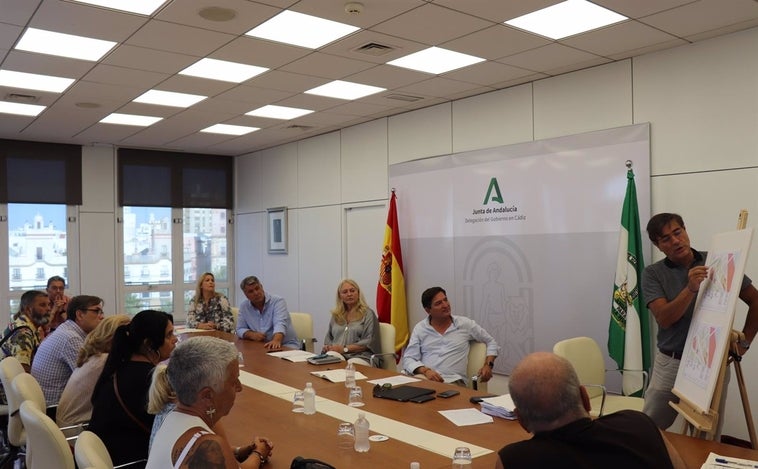 La Junta trabaja en dar respuesta a los vecinos de la octava fase del Cerro del Moro de Cádiz