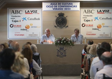 Imagen secundaria 1 - Espinosa de los Monteros: «Veremos a Leonor reinar en España»