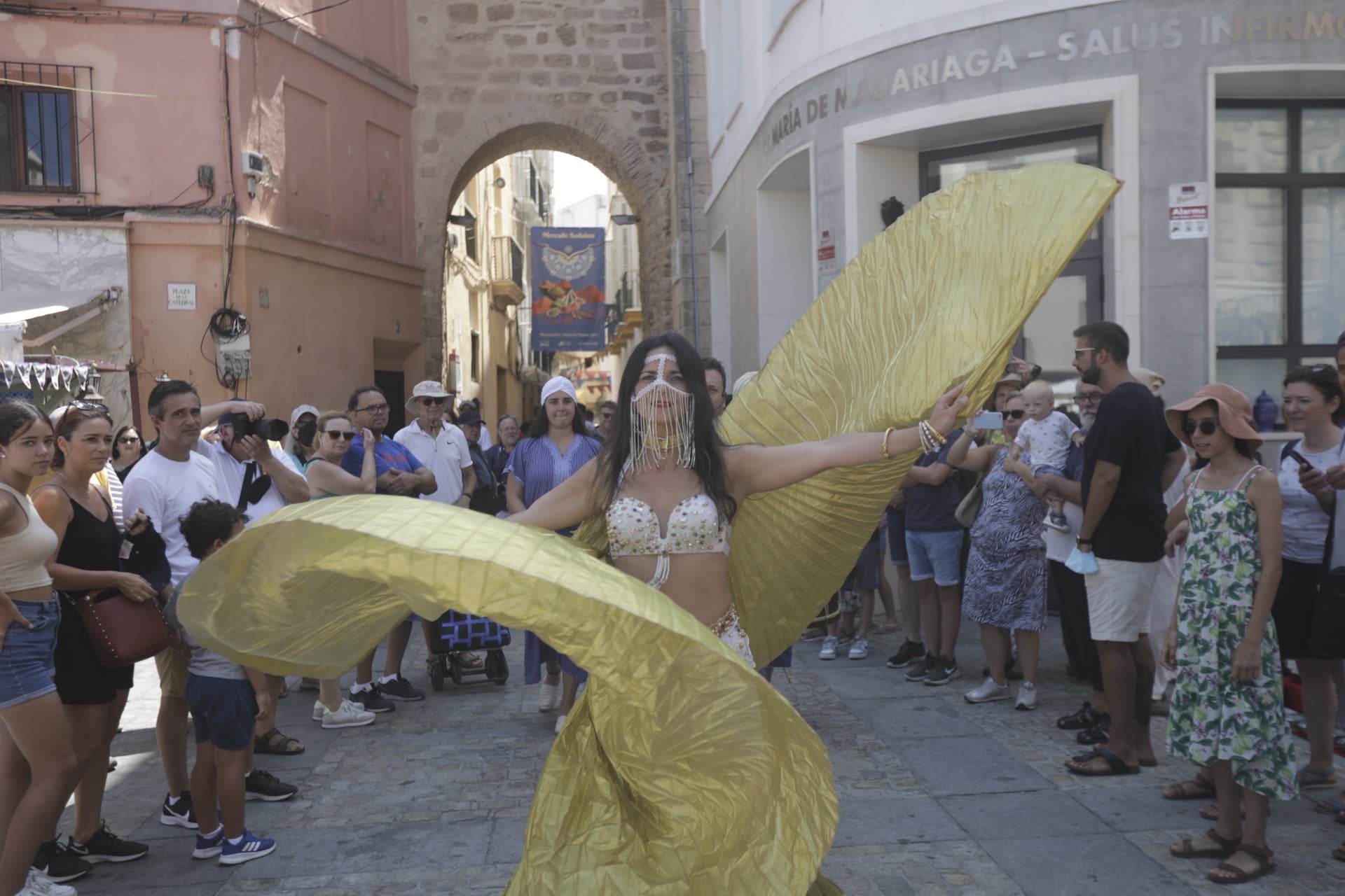 Fotos: el Mercado Andalusí llena Cádiz de color, sabor y olor