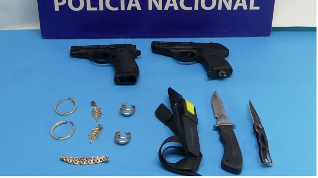 Ingresa en prisión el atracador de El Puerto que intimidaba a sus víctimas con una pistola simulada y un cuchillo