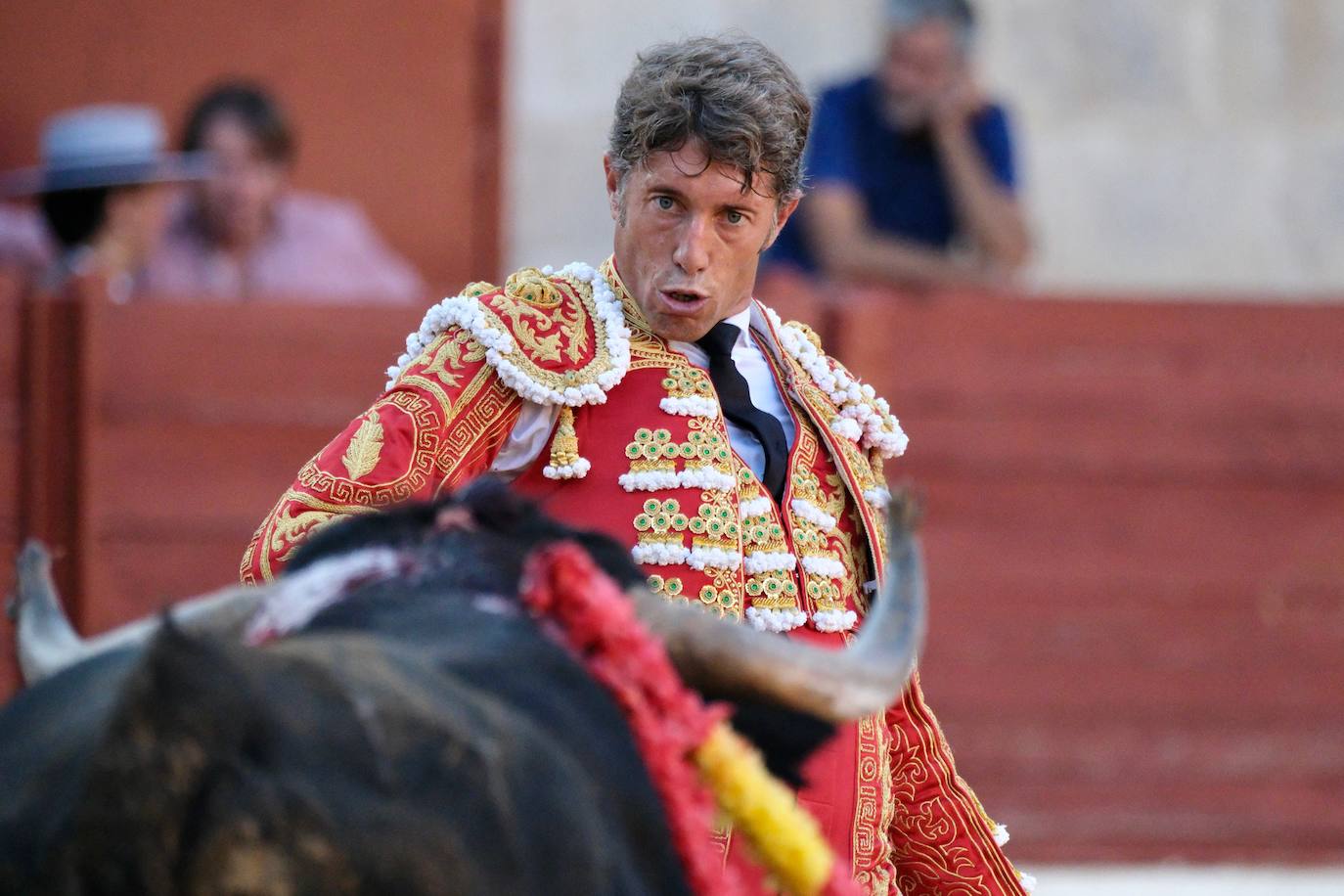 Escribano y Morilla triunfan en la interesante corrida torista de El Puerto