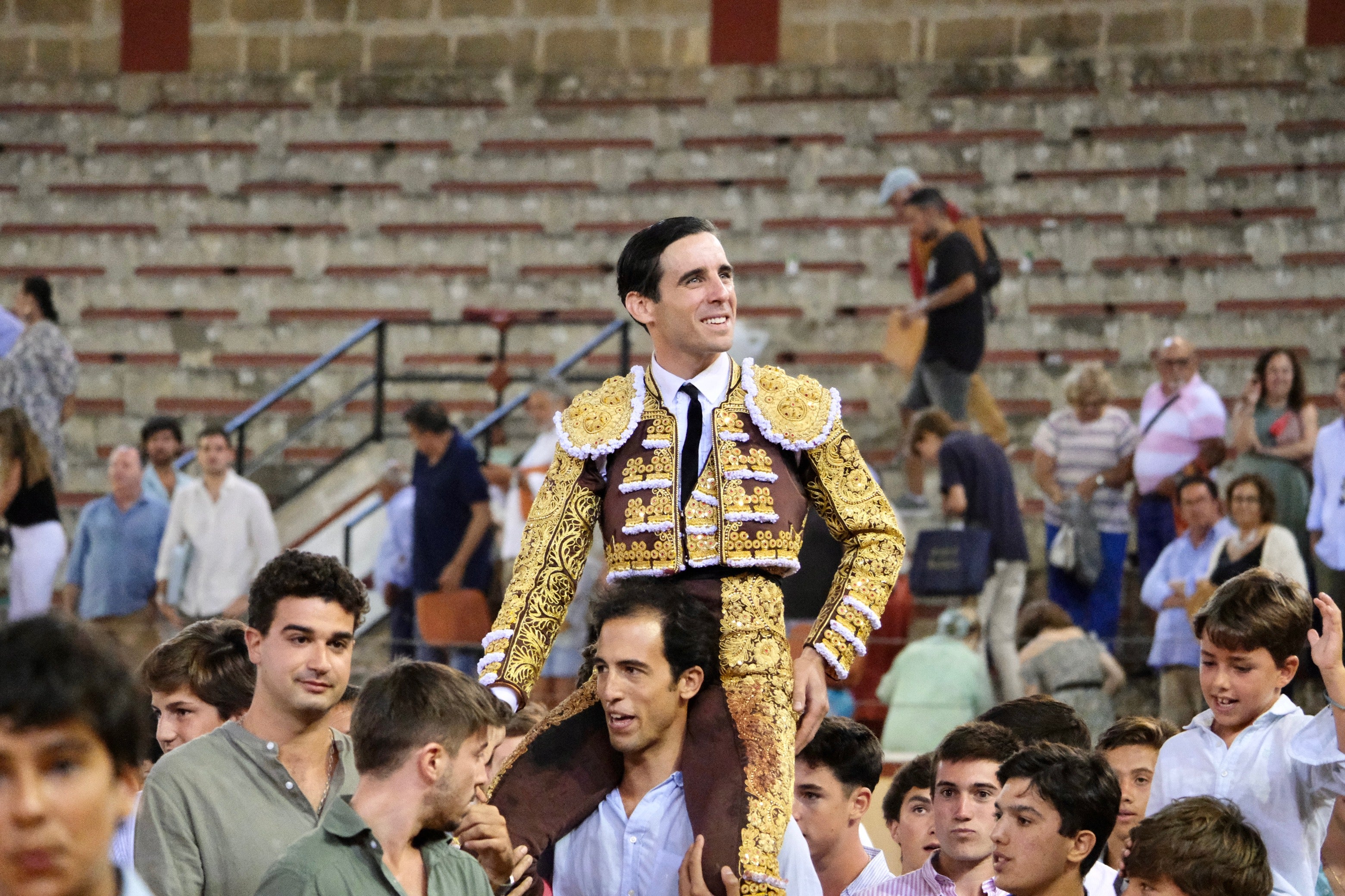 Apuntes de gran toreo de Juan Ortega que sale a hombros en El Puerto