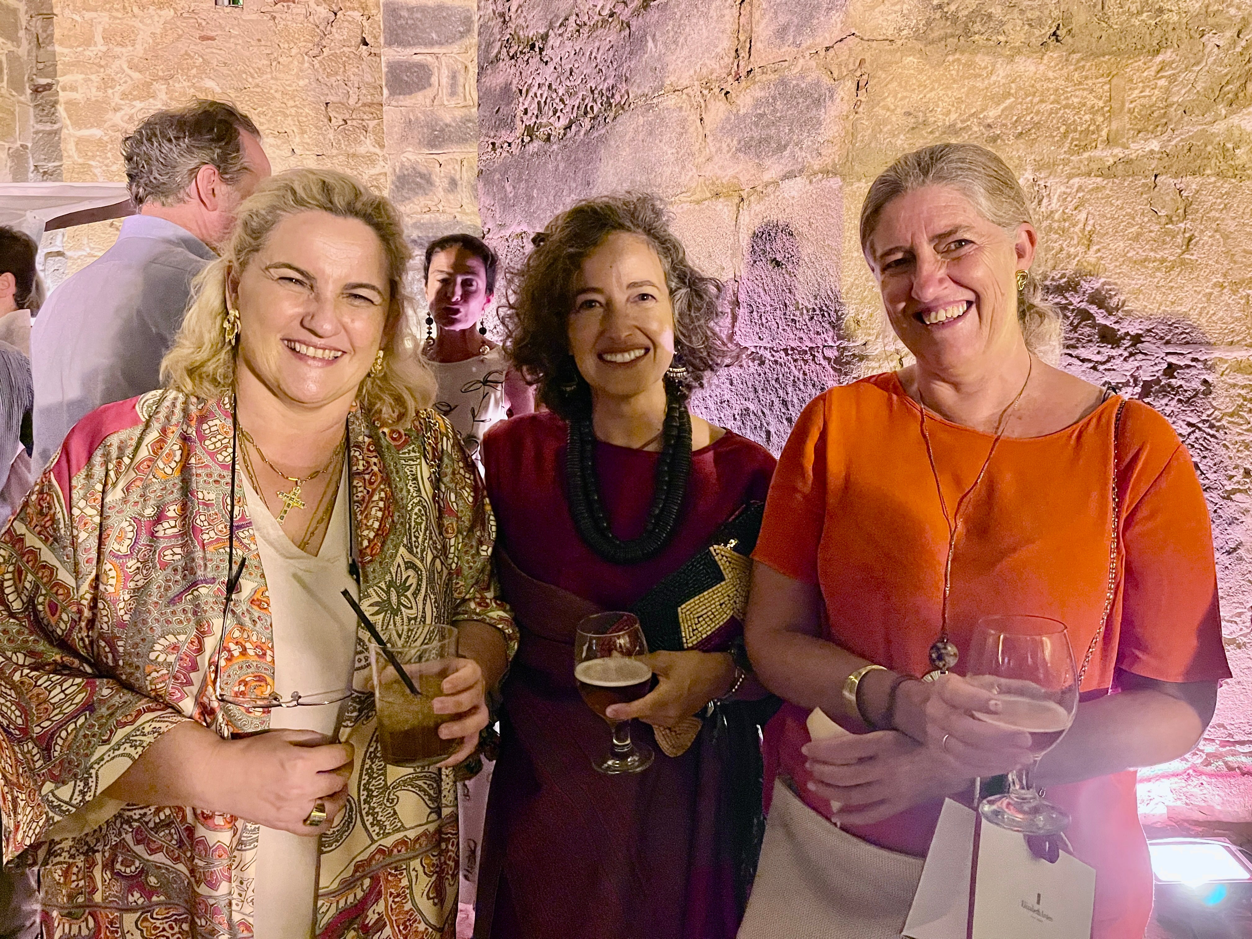 Maribel Barberá, Paula Montero y Beatriz Merello