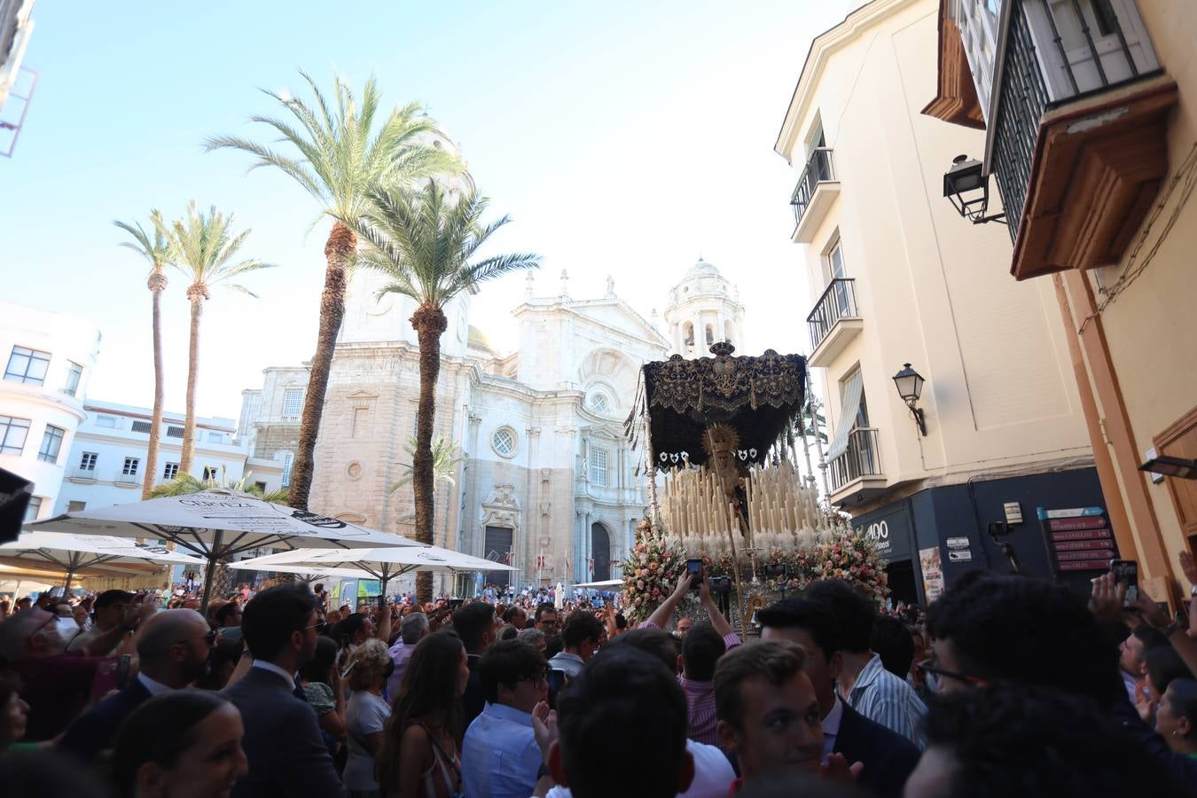 Fotos: La Viña se entrega a su Virgen de las Penas el día de su coronación