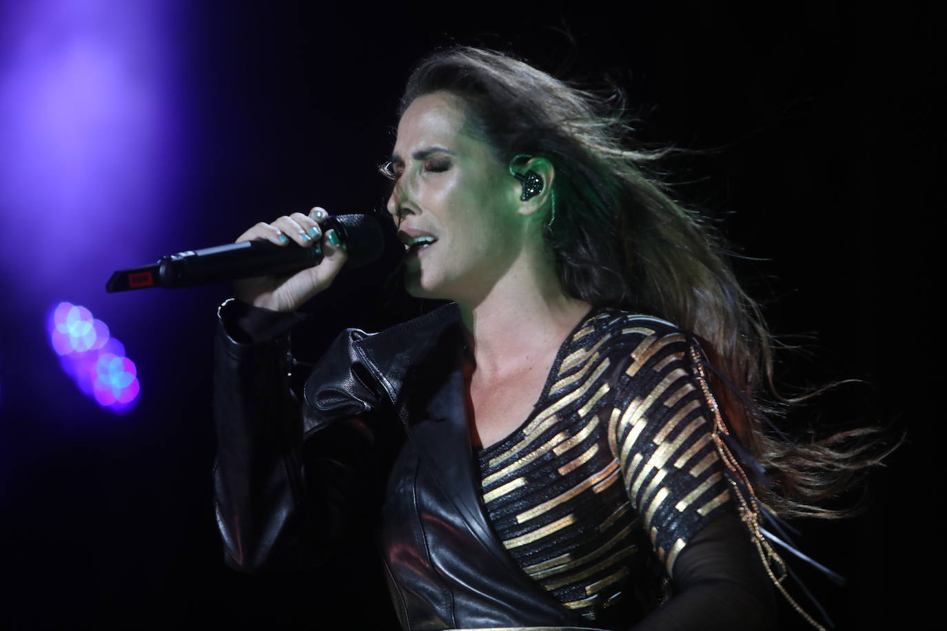 Así ha sido el concierto de Malú en Chiclana: garra y pasión