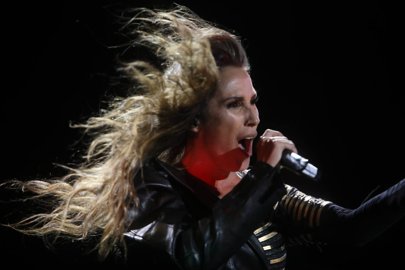 Así ha sido el concierto de Malú en Chiclana: garra y pasión