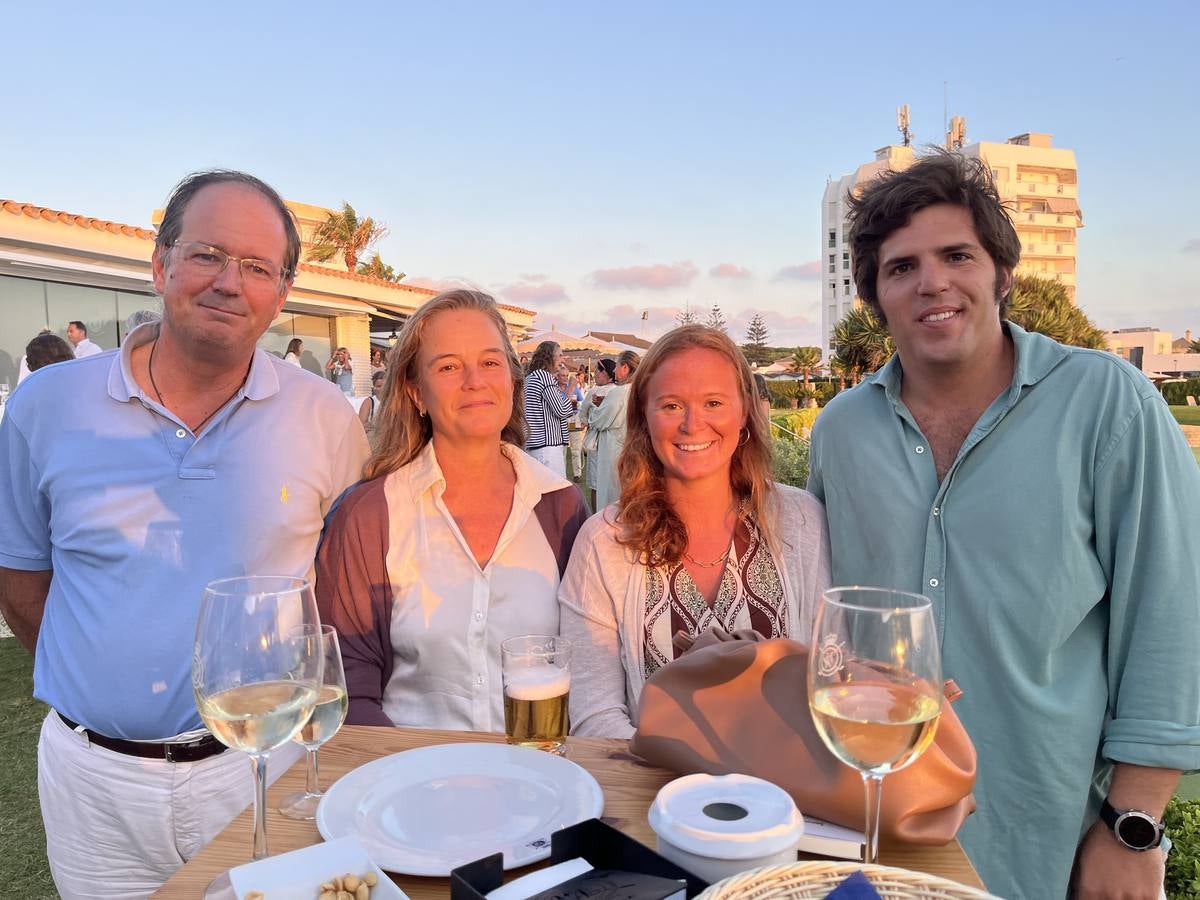 Lorenzo Guerra, Belén Bautista, Beatriz Plaza y Rafa Canales