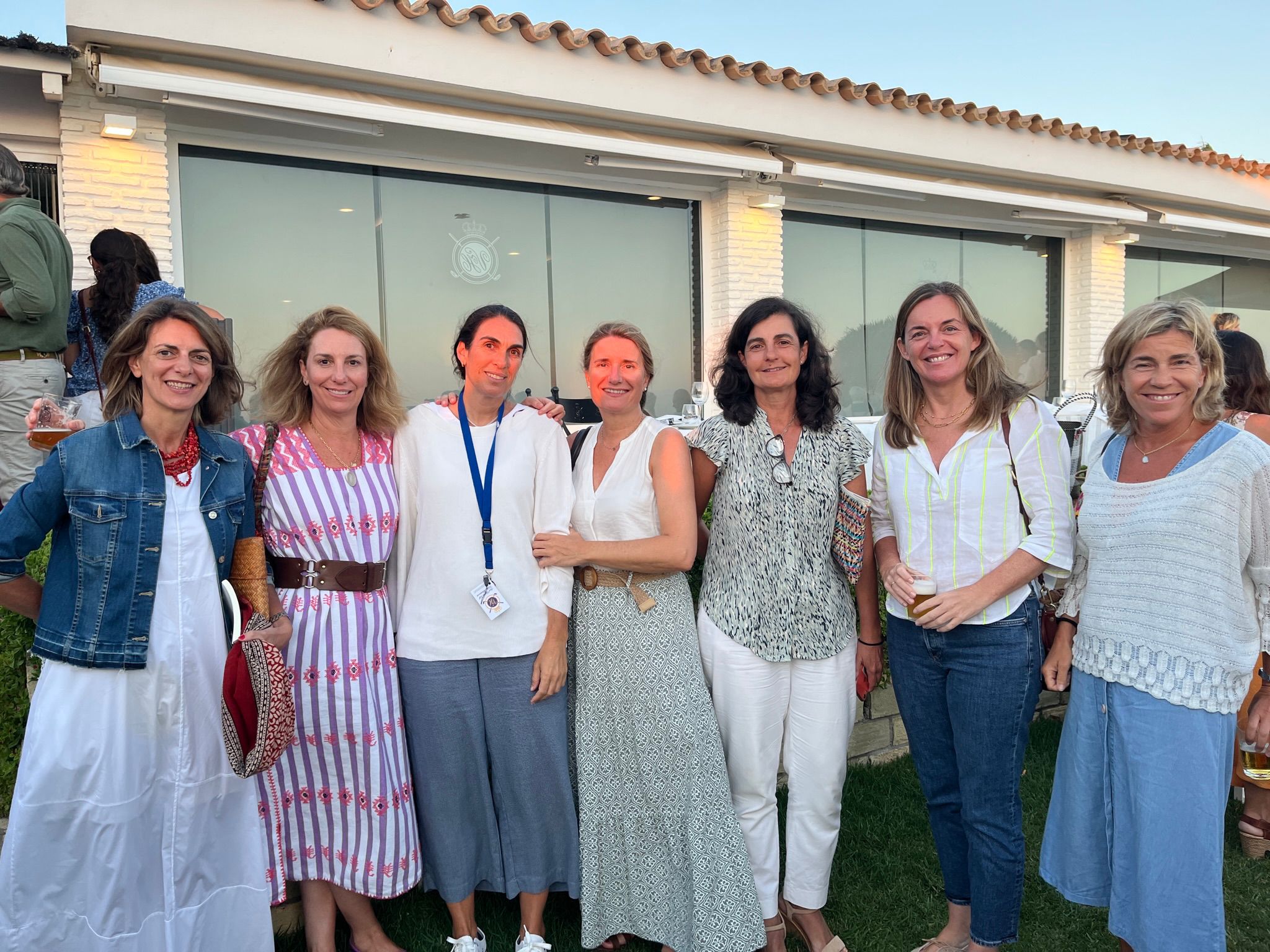 Cristina Chaves, Paloma Maldonado, Oliva Andrada-Vanderwilde, Mercedes Polo, Mónica Ybarra, Leonor Blázquez e Isabel Musler.