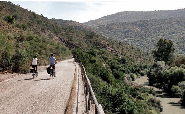 Ruta Vía Verde de la Sierra.