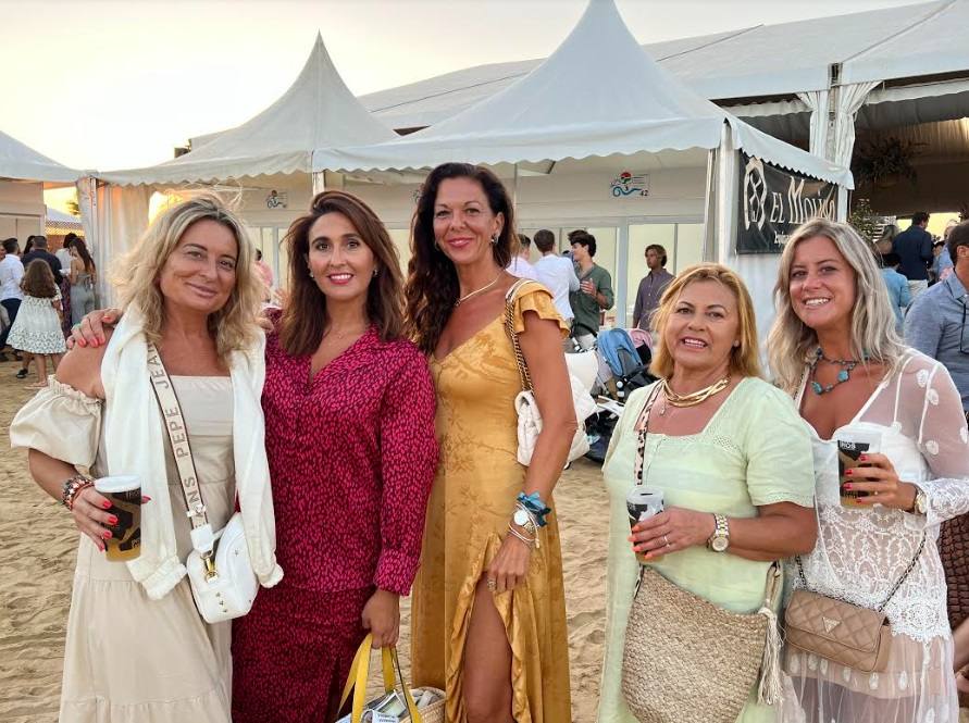 Rocío Alcocer, Soraya Ruiz, Trinidad Ávila, Antoñi Vidal, Irene Barragán