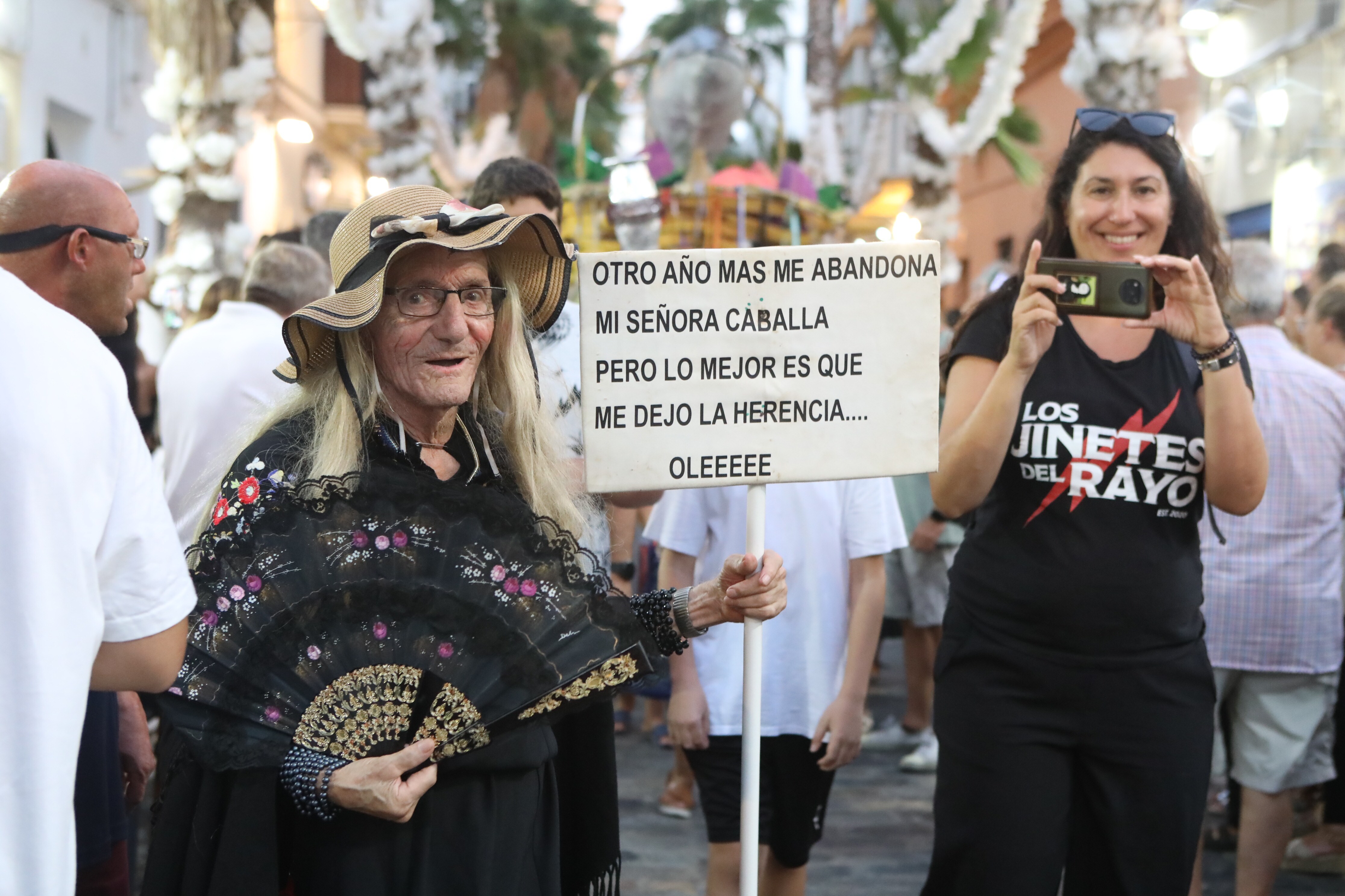El entierro de la caballa, en imágenes: esta es la fiesta típica de Cádiz