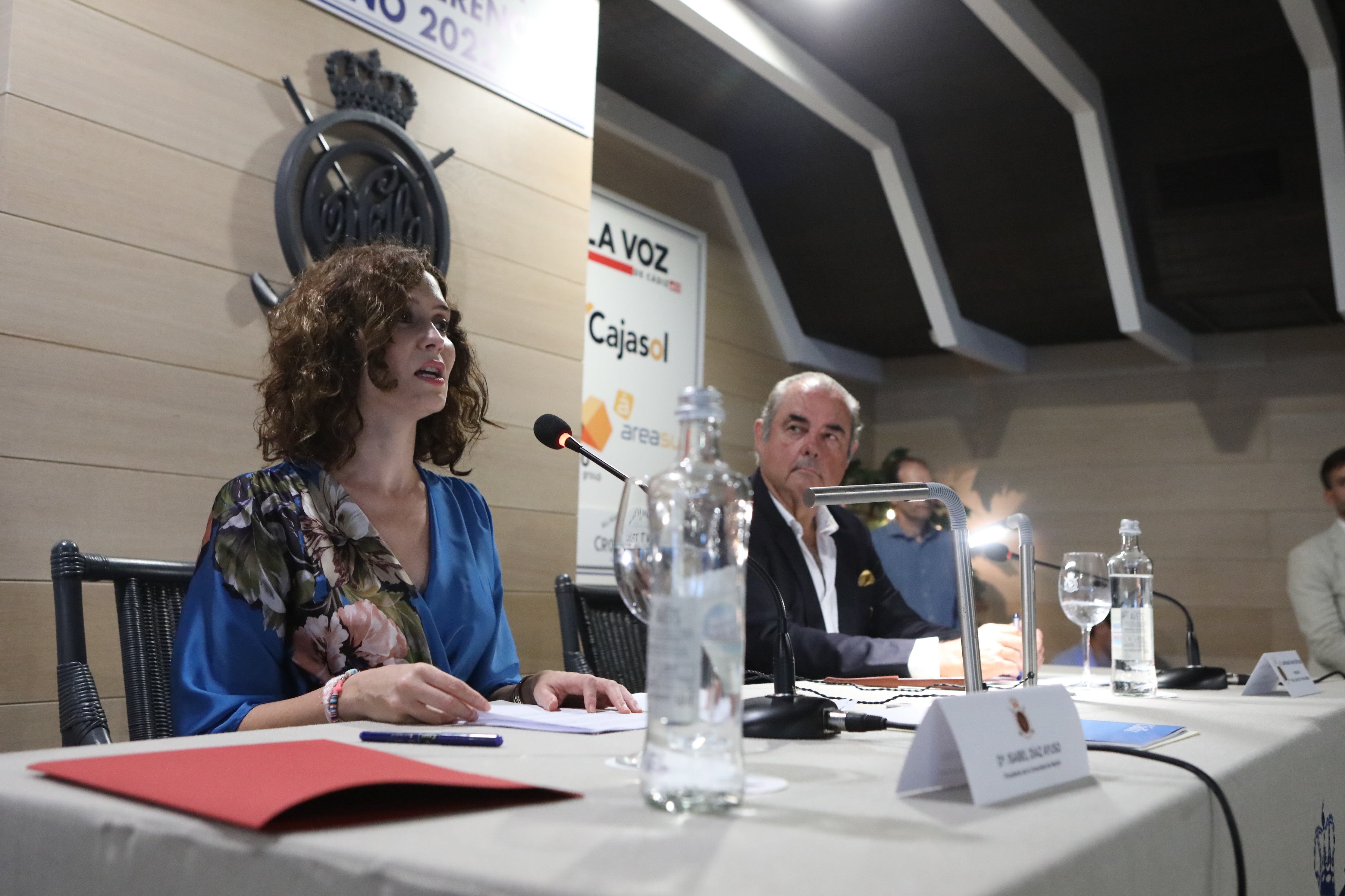 Fotos: Isabel Díaz Ayuso, en el Aula de Vista Hermosa de El Puerto