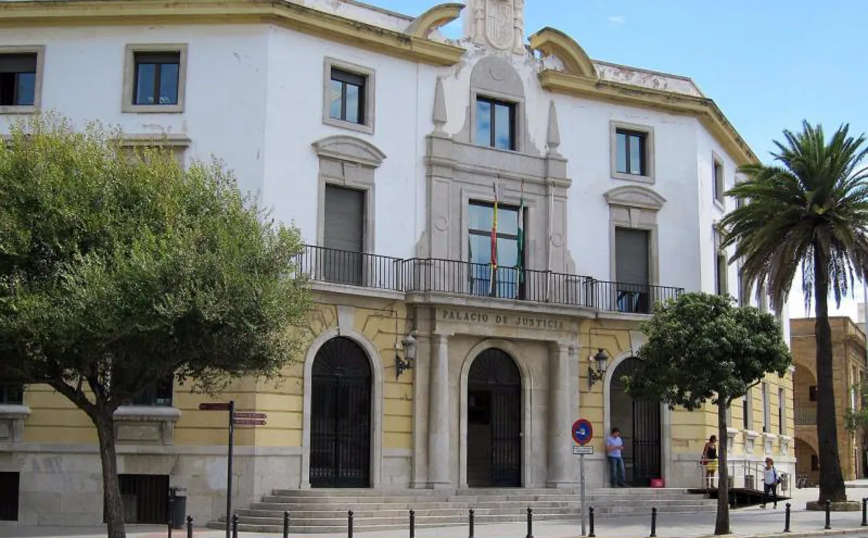 La Audiencia Provincial permanecerá en el actual edificio de la Cuesta de las Calesas.