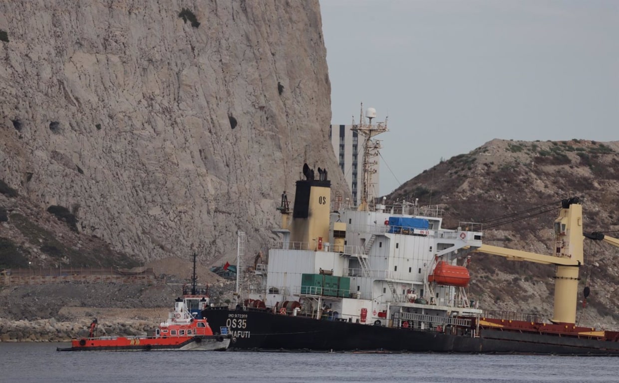 Un experto de Reino Unido investiga ya el accidente entre dos buques en Gibraltar