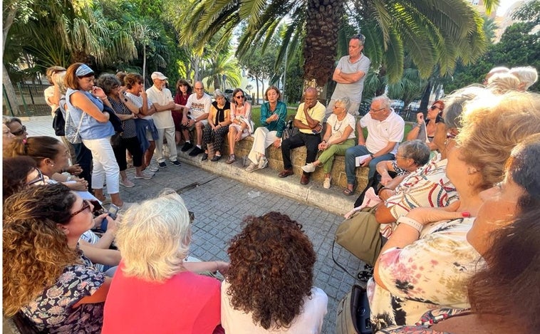 Cs denuncia la situación de «desamparo» de los monitores de los talleres municipales en Cádiz