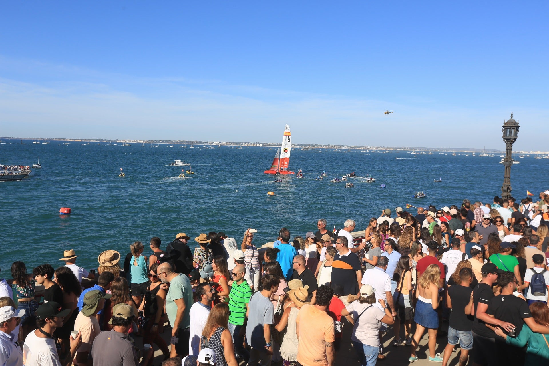 En imágenes: Fiesta en Cádiz el primer día de SailGP