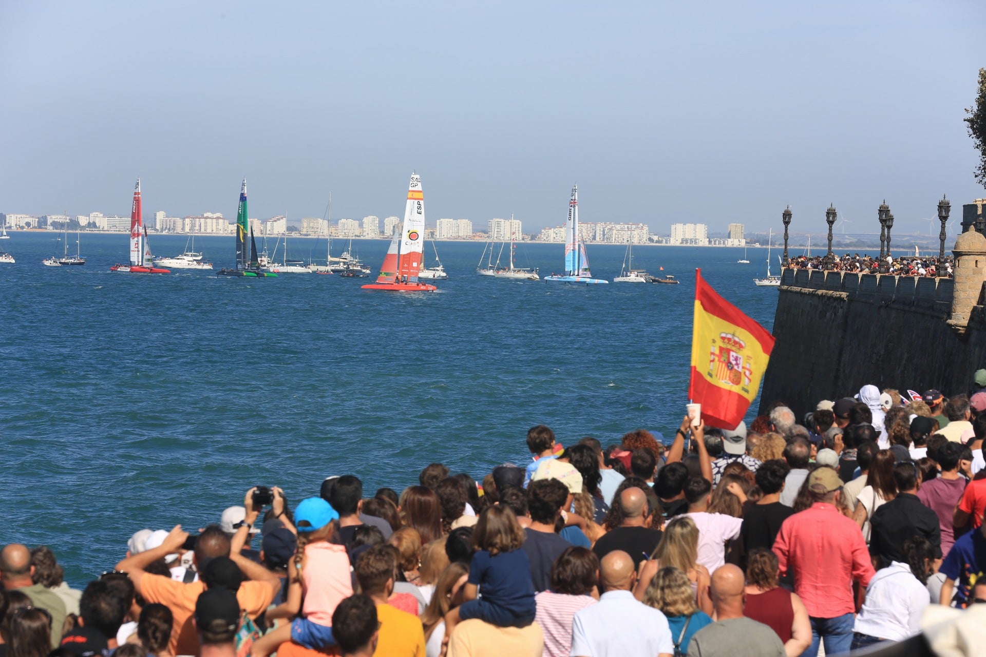 En imágenes: Fiesta en Cádiz el primer día de SailGP