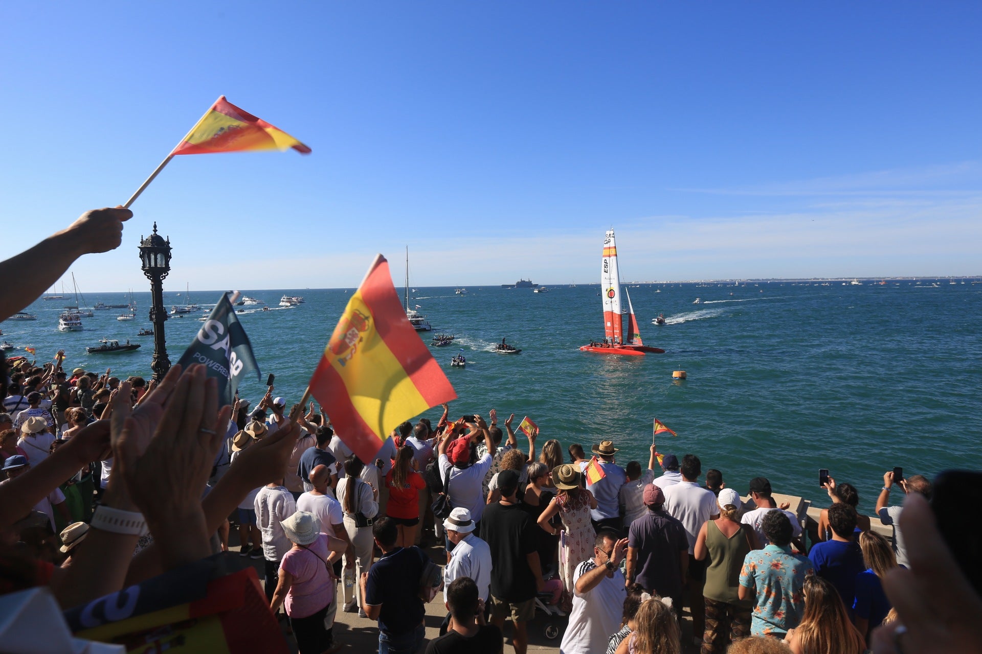 En imágenes: Fiesta en Cádiz el primer día de SailGP