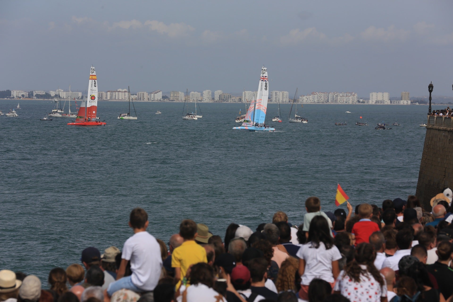 Búscate en las imágenes de Cádiz este domingo de SailGP