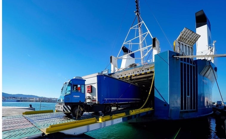 Paro indefinido del transporte en el puerto de Algeciras