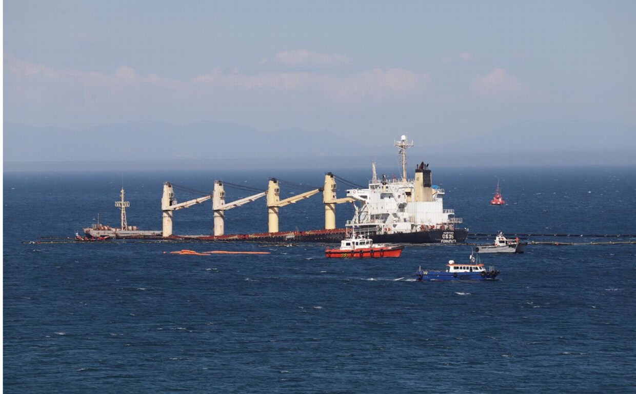 Gibraltar fija en mayo de 2023 el fin de la retirada completa del buque hundido OS35