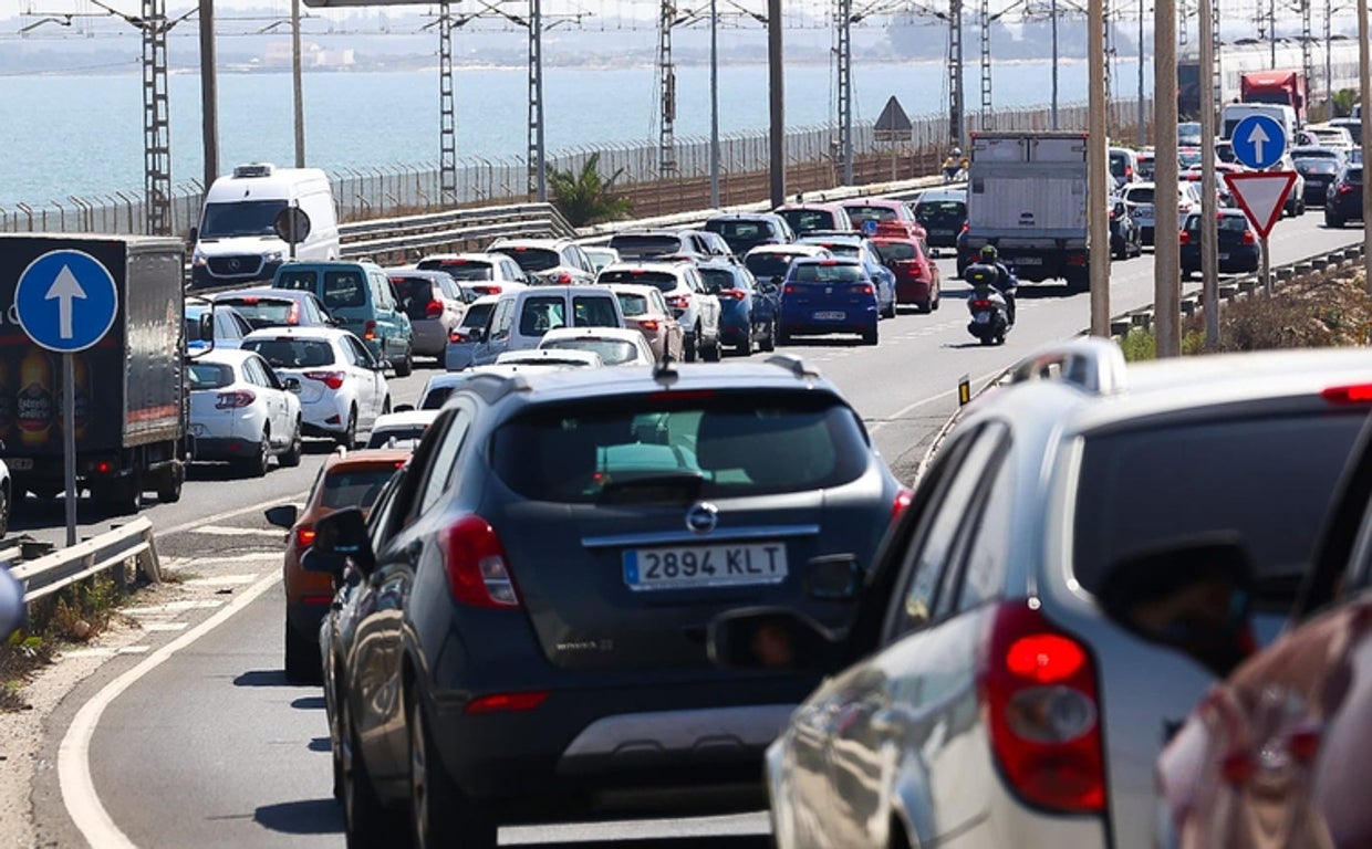 Siete heridos en una colisión entre dos vehículos en Jerez