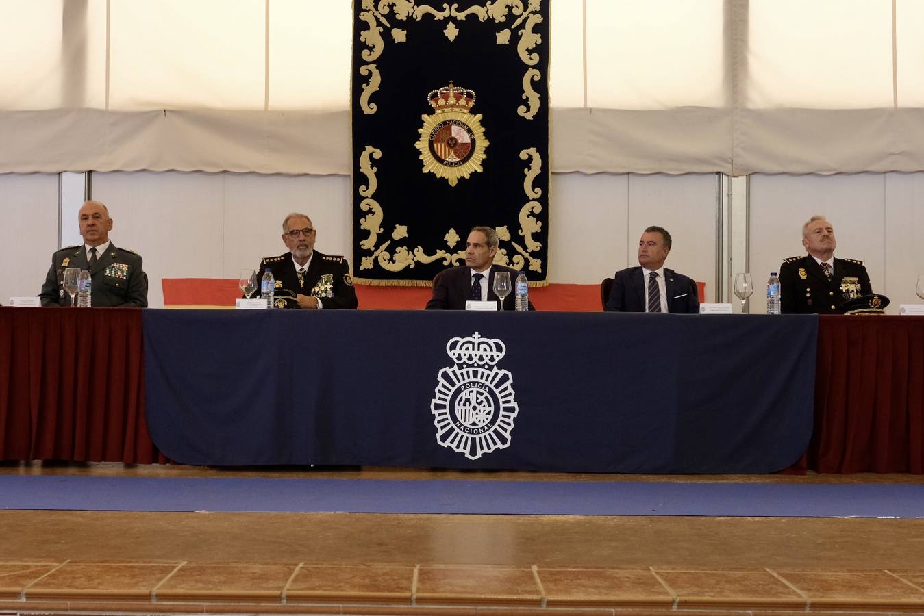 Fotos: Celebración del Día de la Policía Nacional en Cádiz