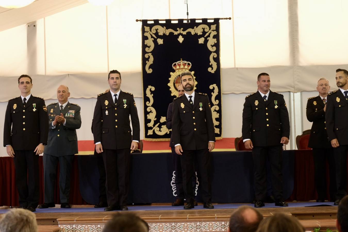 Fotos: Celebración del Día de la Policía Nacional en Cádiz