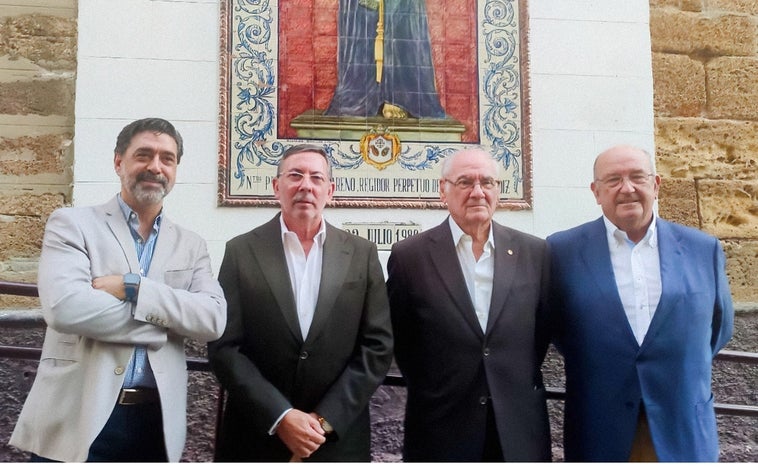 Los hermanos mayores del Nazareno de Santa María apoyan a la candidatura de Jacinto Plaza