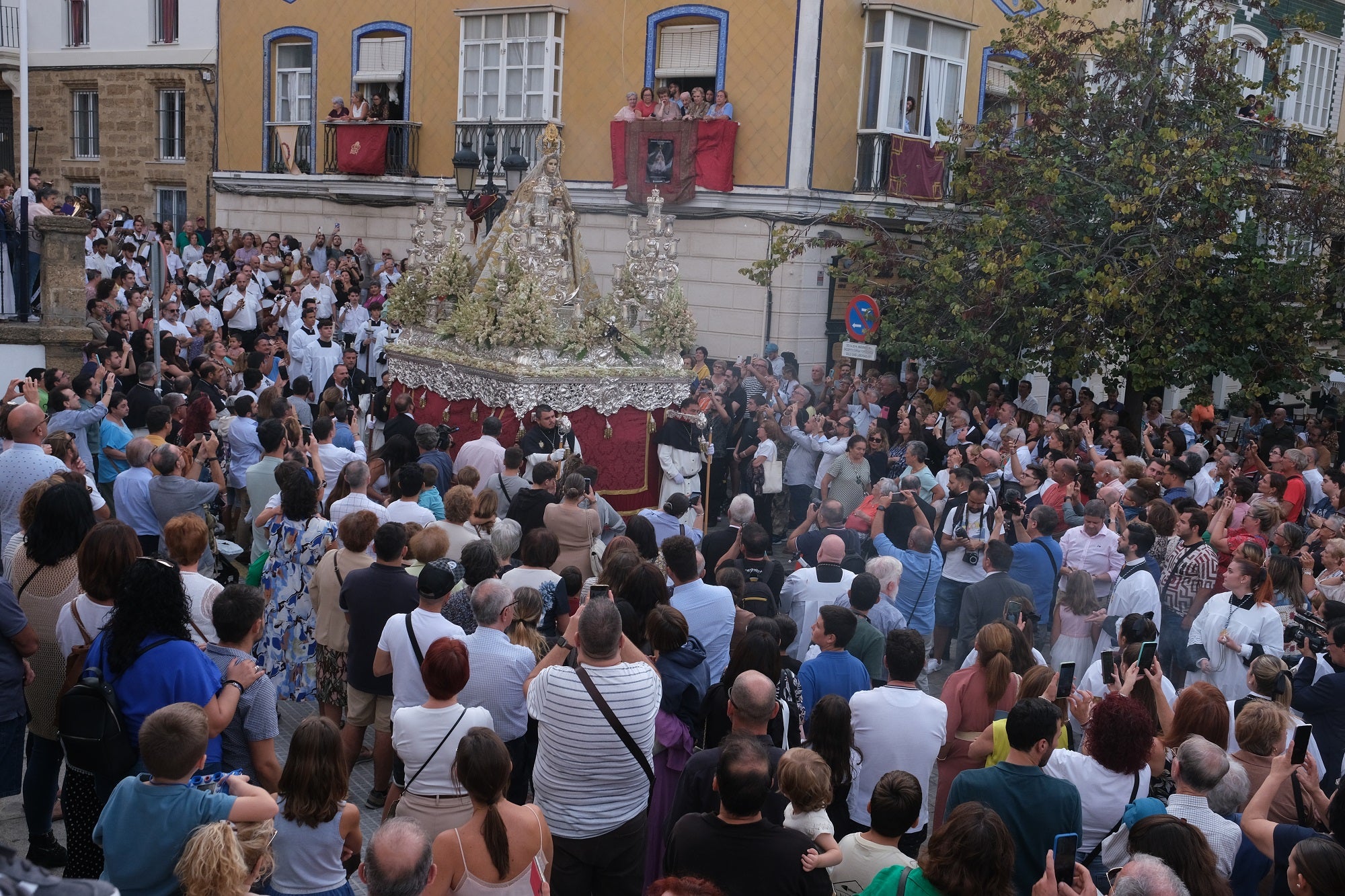 En imágenes: Procesión de la Virgen del Rosario