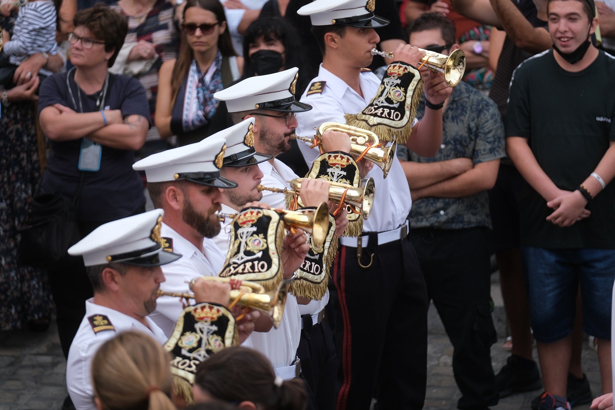 En imágenes: Procesión de la Virgen del Rosario