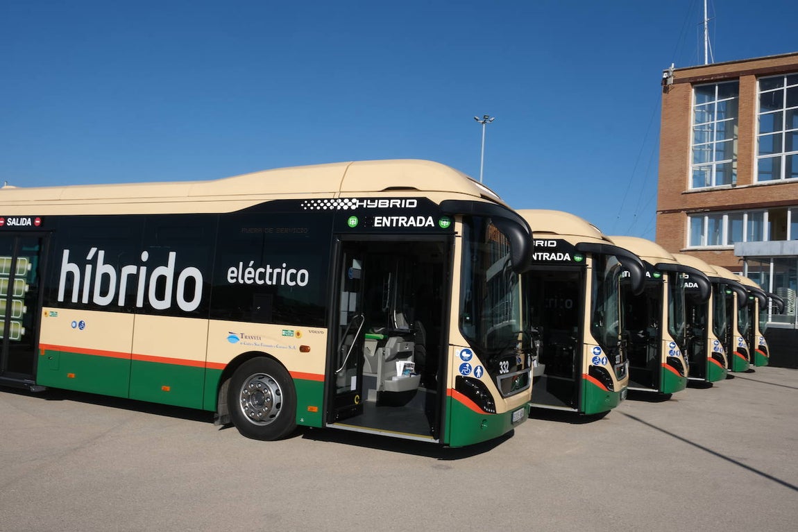 Fotos: Así son los nuevos autobuses híbridos de Cádiz