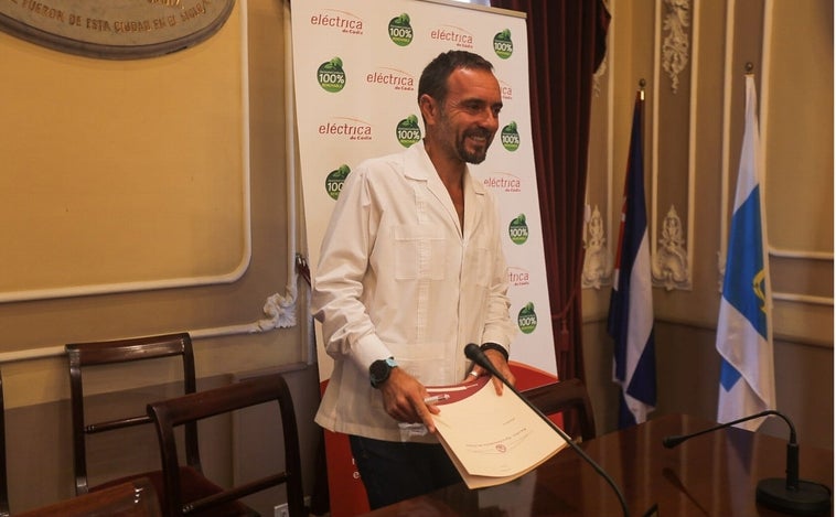 Kichi reacciona ante la subida de la luz en Cádiz presentando medidas cuya aplicación no termina de concretar