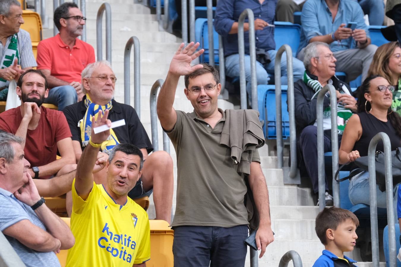 ¿Has estado en el Estadio viendo el Cádiz CF-Real Betis? Búscate en estas imágenes