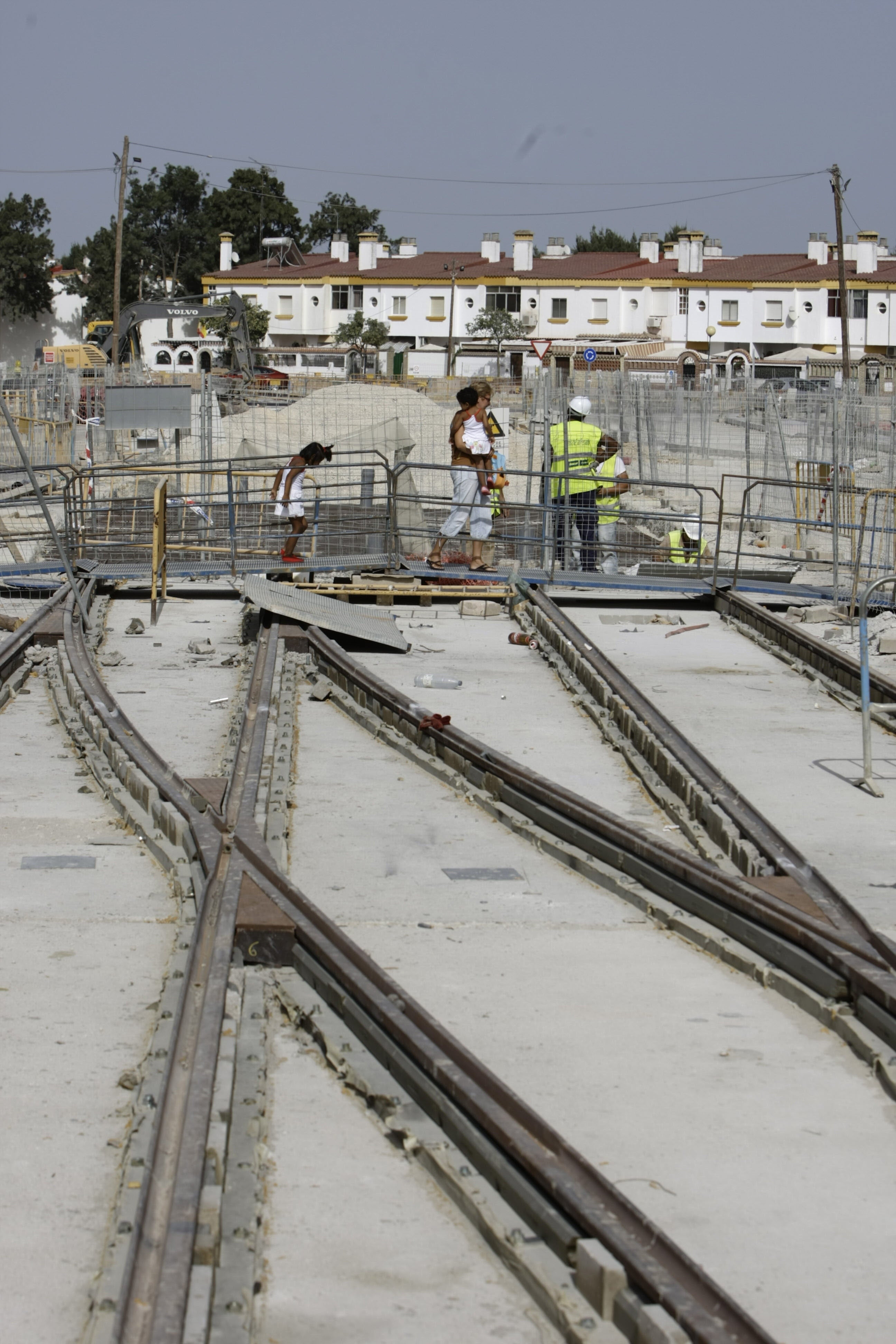 Imágenes históricas: Los años de obras del tranvía de la Bahía de Cádiz